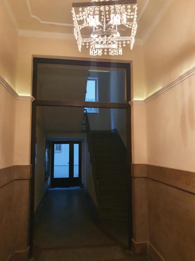 Happy House Appartement Belgrado Buitenkant foto