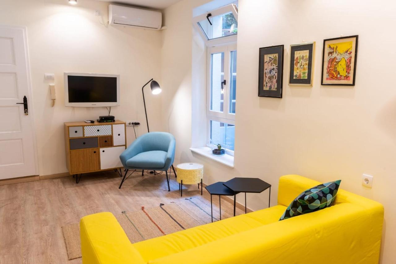 Happy House Appartement Belgrado Buitenkant foto